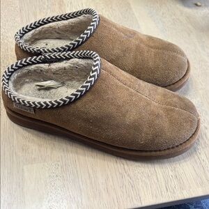 BearPaw clogs